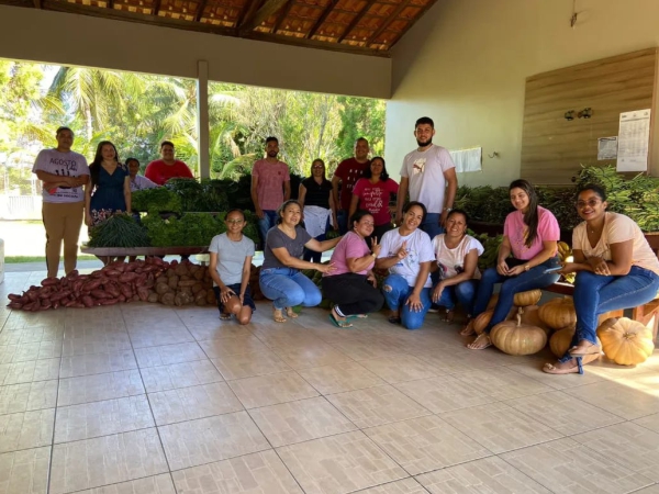 Secretaria de Assistência Social entrega 1.500 kg de alimentos no programa Cesta Verde